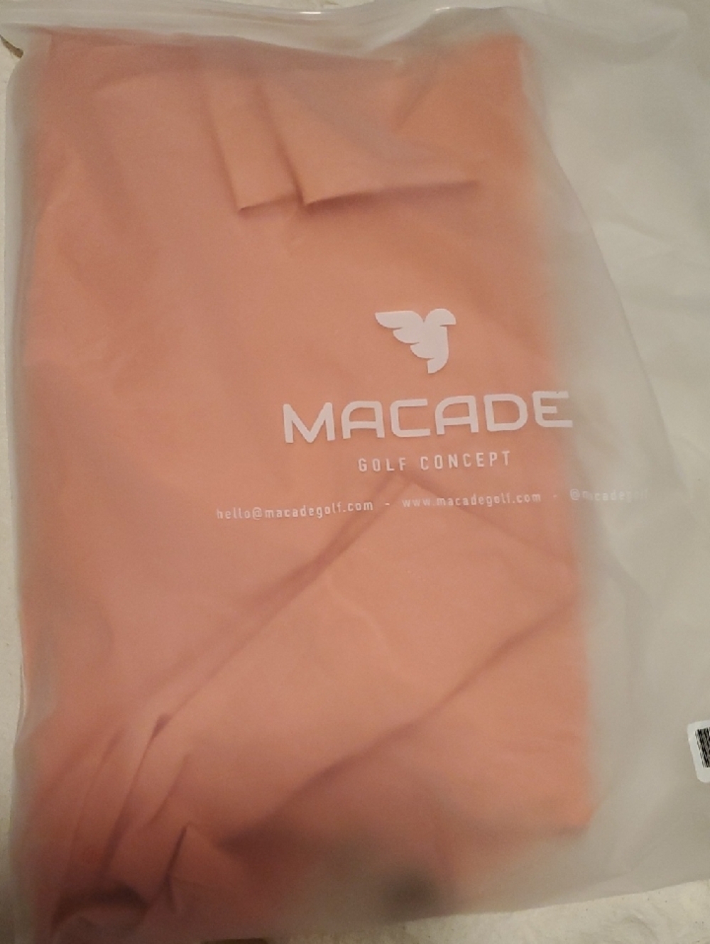 MACADE Men’s Salmon Pink Golf Shorts